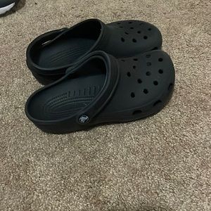 Black crocs